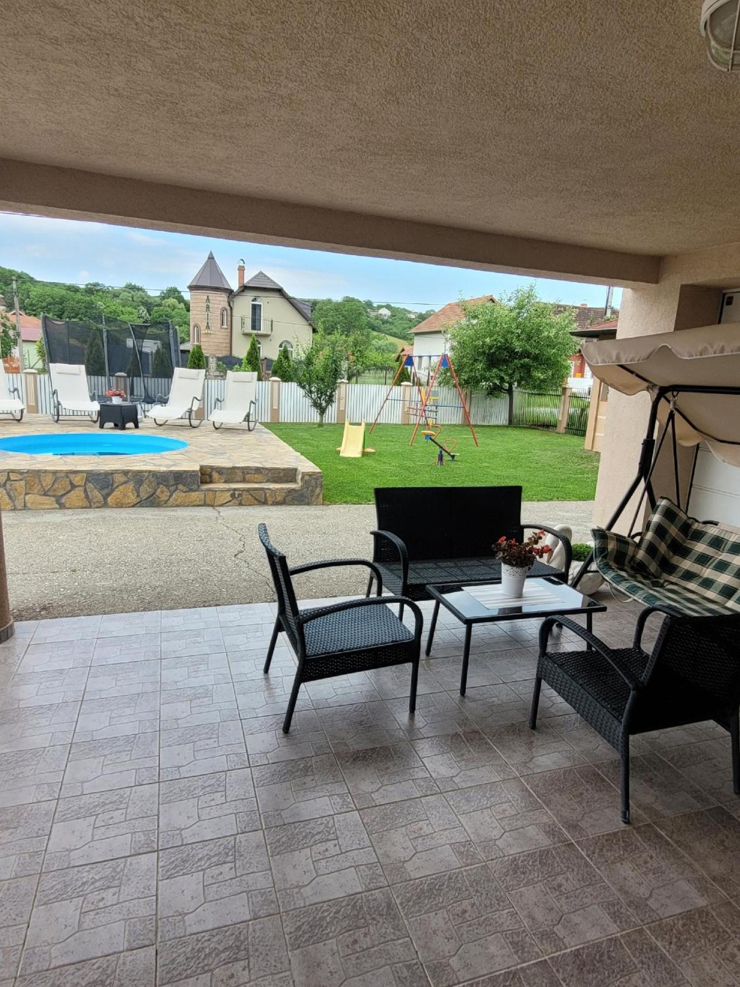 Apartmani Apolon Vrdnik Exterior foto